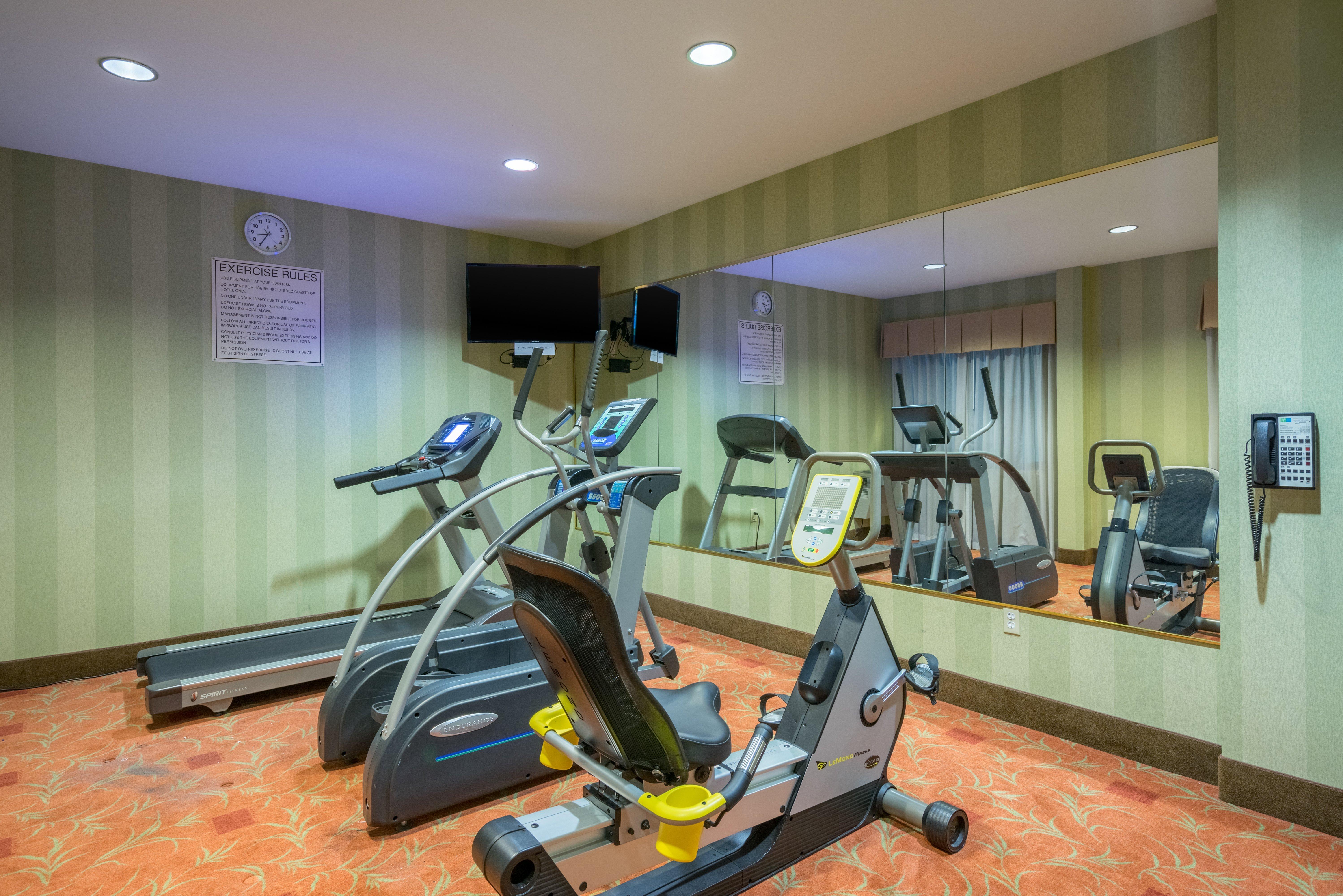 Holiday Inn Express And Suites Quakertown - Allentown Area By Ihg Exteriör bild